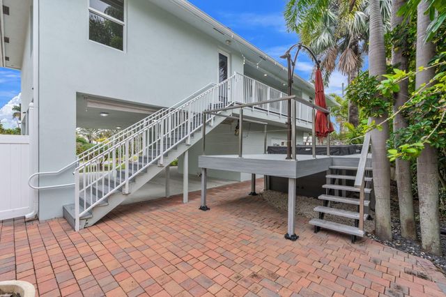 2510 N Lake Dr Drive N, Boynton Beach, FL 33435