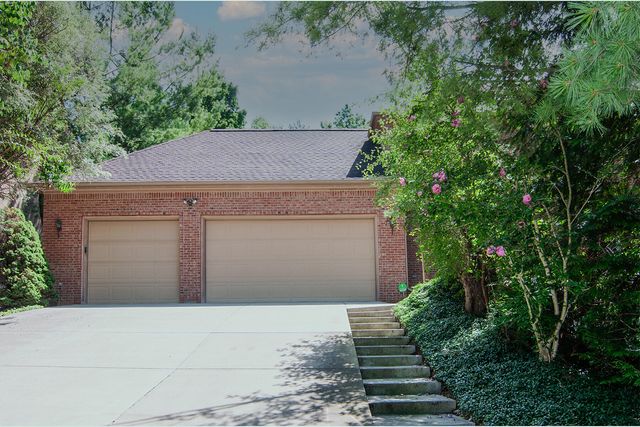 588 Green Road, Ann Arbor, MI 48105