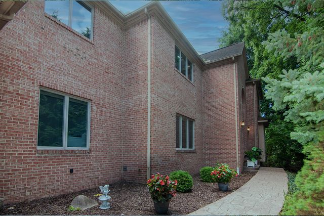 588 Green Road, Ann Arbor, MI 48105