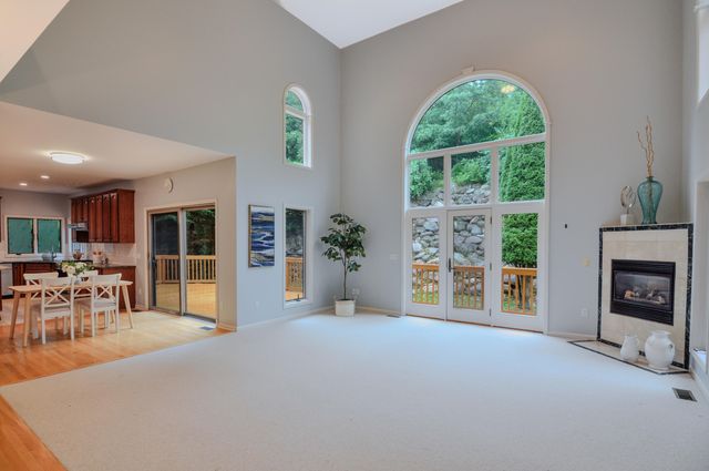 588 Green Road, Ann Arbor, MI 48105