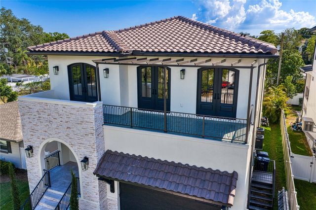 502 E DAVIS BOULEVARD, Tampa, FL 33606