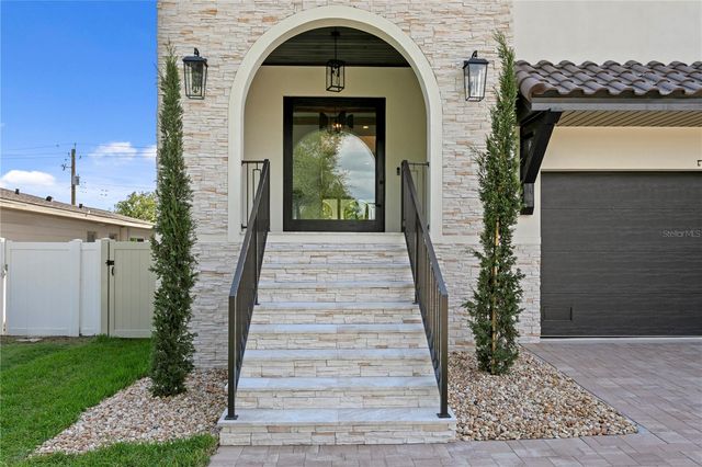 502 E DAVIS BOULEVARD, Tampa, FL 33606