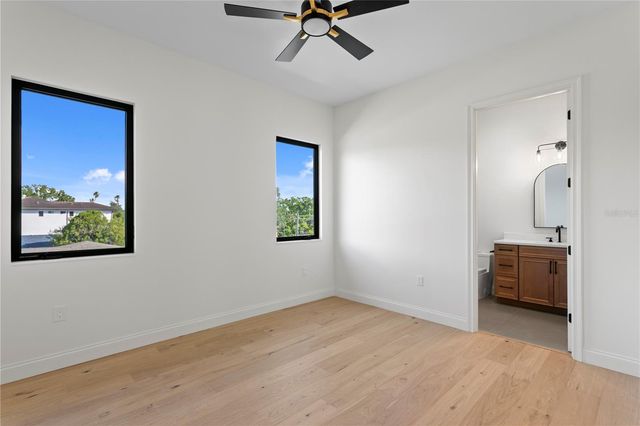502 E DAVIS BOULEVARD, Tampa, FL 33606