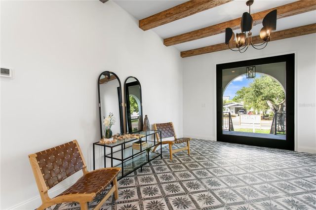 502 E DAVIS BOULEVARD, Tampa, FL 33606