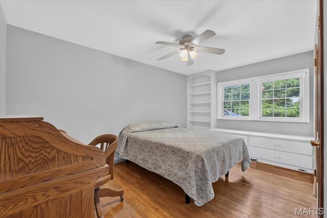 808 Glen Elm Drive, Glendale, MO 63122