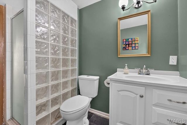 808 Glen Elm Drive, Glendale, MO 63122