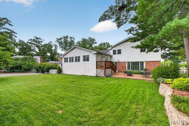 808 Glen Elm Drive, Glendale, MO 63122