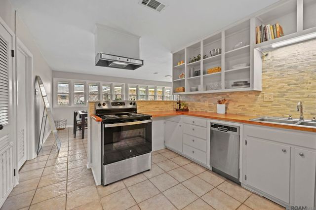 2650 Donald Dr, Baton Rouge, LA 70809