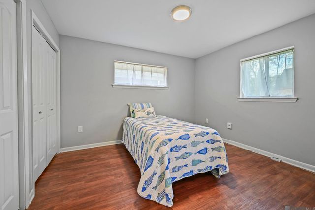 2650 Donald Dr, Baton Rouge, LA 70809