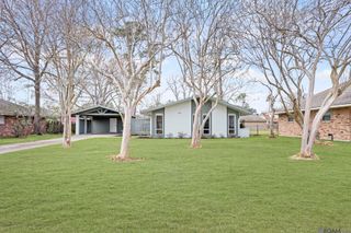 2650 Donald Dr, Baton Rouge, LA 70809