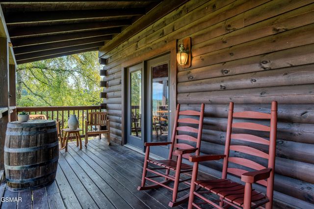 1540 Rainbow Ridge Way, Sevierville, TN 37862