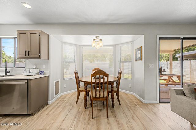 1843 E MARQUETTE Drive, Gilbert, AZ 85234