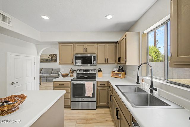 1843 E MARQUETTE Drive, Gilbert, AZ 85234