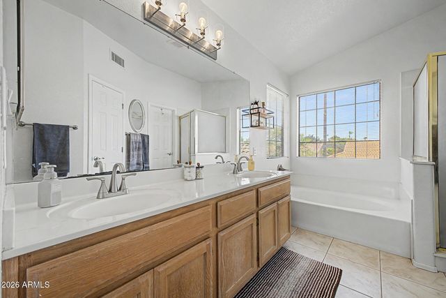 1843 E MARQUETTE Drive, Gilbert, AZ 85234