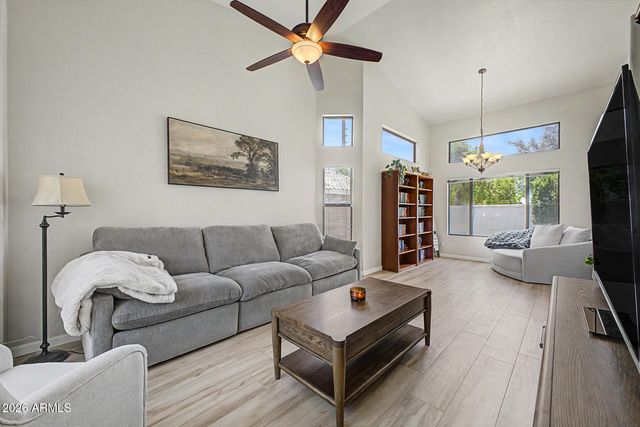 1843 E MARQUETTE Drive, Gilbert, AZ 85234