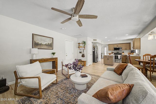 1843 E MARQUETTE Drive, Gilbert, AZ 85234