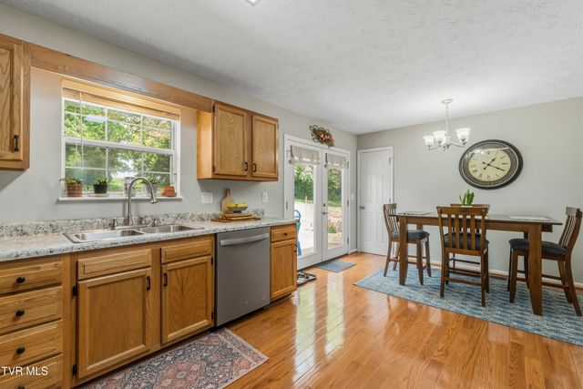 16 Sanford Circle, Greeneville, TN 37743