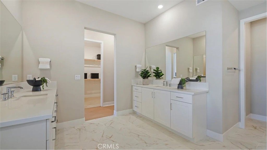 Image 12 of property listing at 2058 Lupine Terrace, Montebello, CA 90640