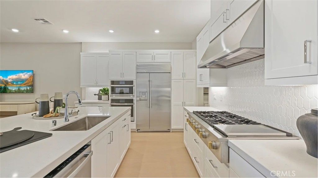Image 2 of property listing at 2058 Lupine Terrace, Montebello, CA 90640
