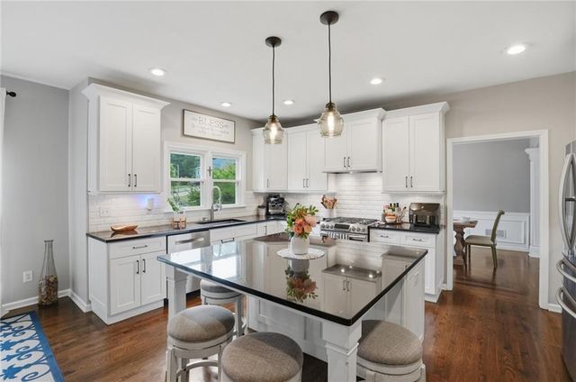 4459 Woodford Pass NE, Roswell, GA 30075