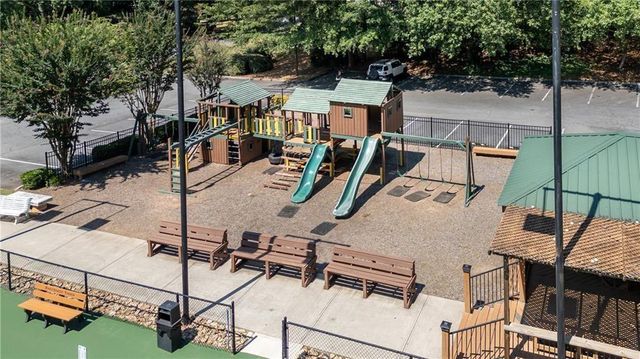 4459 Woodford Pass NE, Roswell, GA 30075