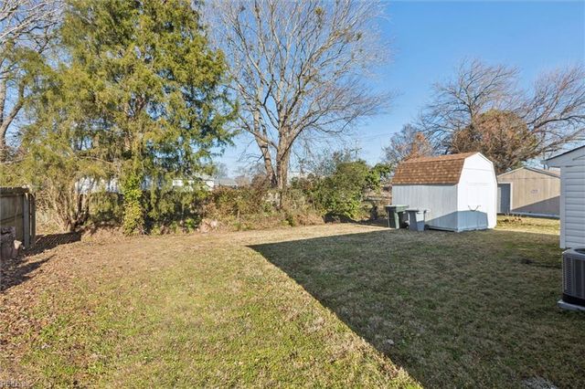 2013 Whitman PL, Hampton, VA 23663