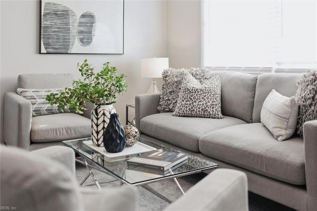 2013 Whitman PL, Hampton, VA 23663