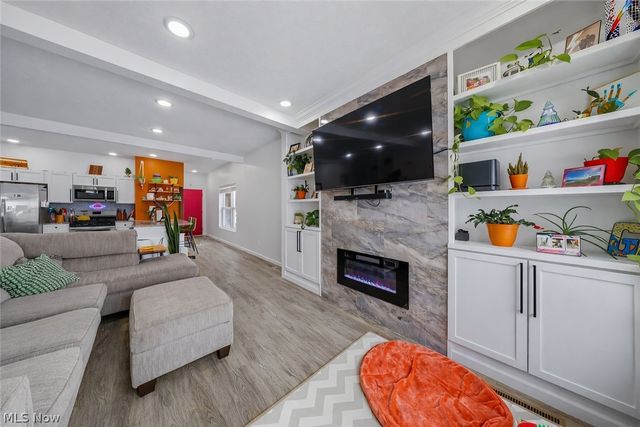 22711 Vera Street, Warrensville Heights, OH 44128