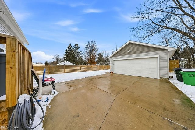 22711 Vera Street, Warrensville Heights, OH 44128