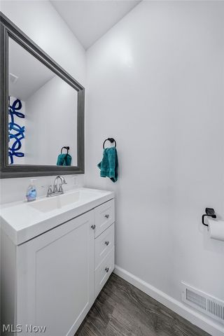 22711 Vera Street, Warrensville Heights, OH 44128