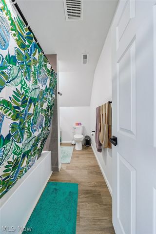 22711 Vera Street, Warrensville Heights, OH 44128