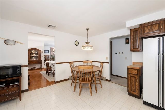 96 Suburban Court, West Seneca, NY 14224