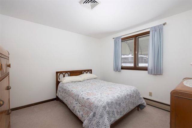 96 Suburban Court, West Seneca, NY 14224