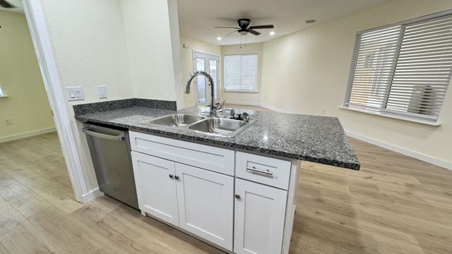 2309 Balsam Drive K109, Arlington, TX 76006