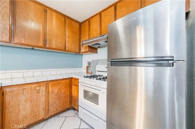 7 Town And Country, Pomona, CA 91766