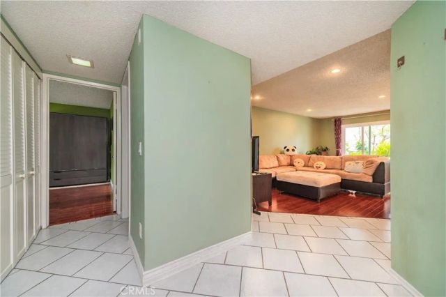 7 Town And Country, Pomona, CA 91766