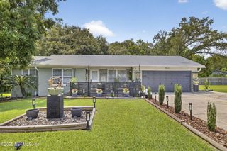 1562 POINTER Drive W, Jacksonville, FL 32221