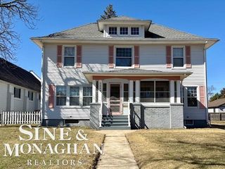 1609 Saint Clair River Drive, Algonac, MI 48001