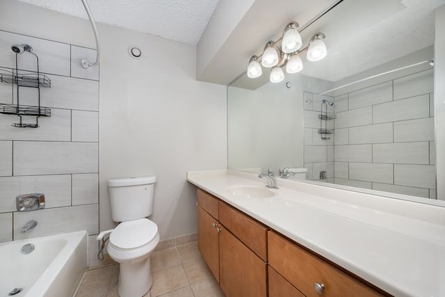 30 E Huron Street 4603, Chicago, IL 60611