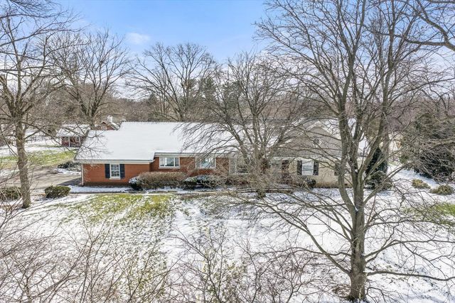 116 E Farnham Lane, Wheaton, IL 60189