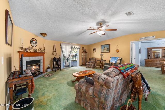 27061 29TH Road, Branford, FL 32008