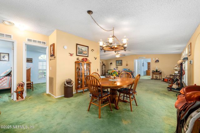 27061 29TH Road, Branford, FL 32008