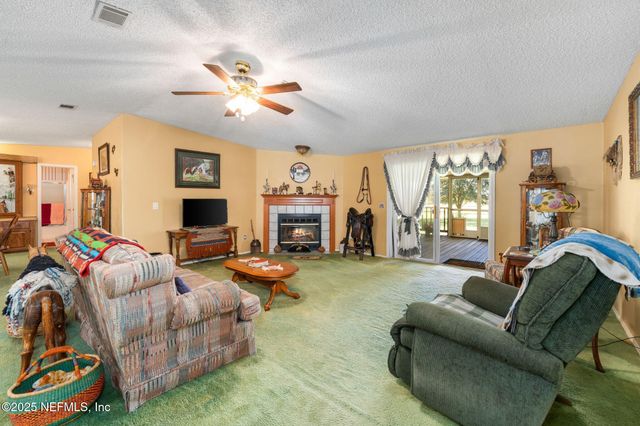 27061 29TH Road, Branford, FL 32008