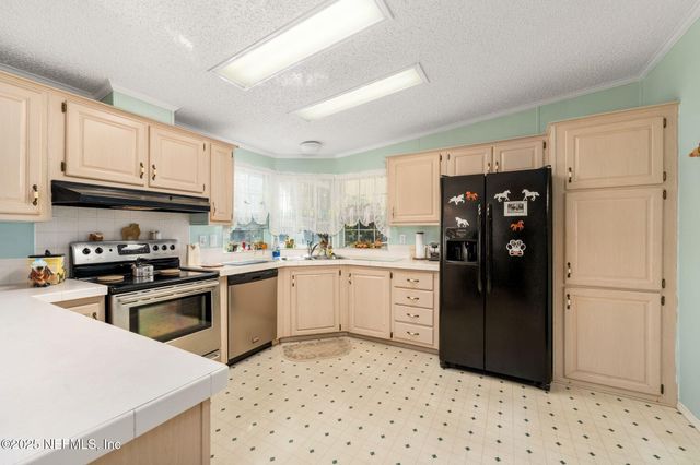 27061 29TH Road, Branford, FL 32008