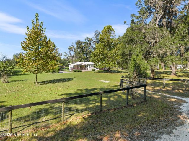 27061 29TH Road, Branford, FL 32008