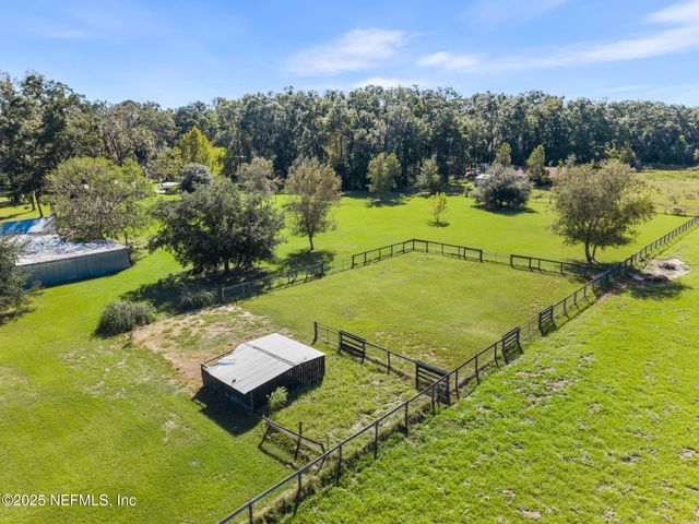 27061 29TH Road, Branford, FL 32008