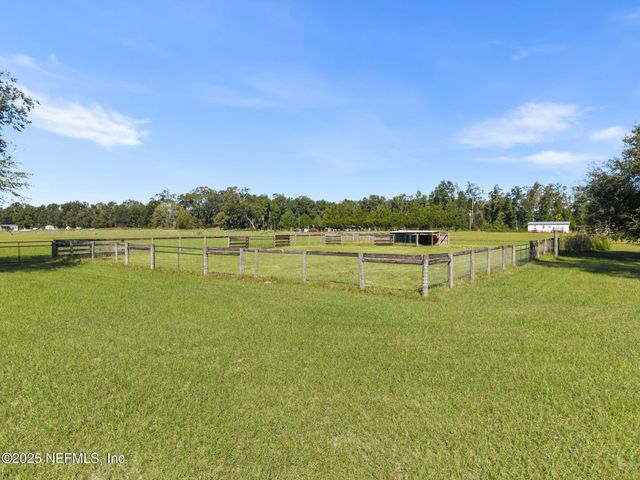27061 29TH Road, Branford, FL 32008