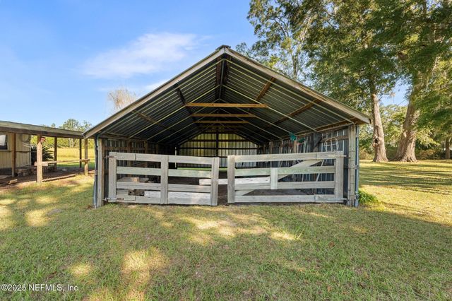 27061 29TH Road, Branford, FL 32008