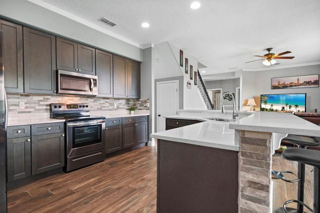 5209 CAPE HATTERAS DRIVE, Clermont, FL 34714