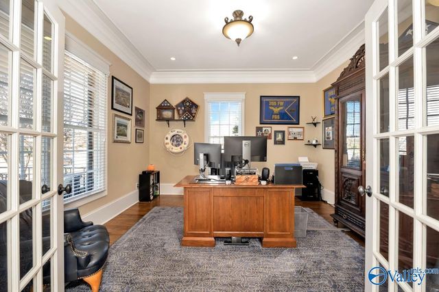 76 Lake Forest Blvd SW, Huntsville, AL 35824